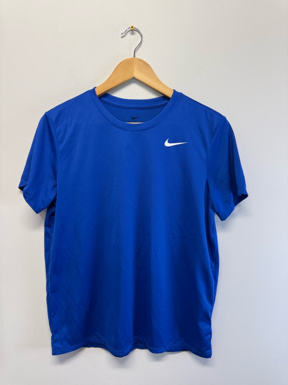 Nike Short-Sleeve Crew Tee in Royal Blue Women’s Medium